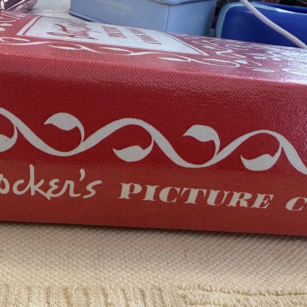 Betty Crocker Picture Cookbook
Highly collectible reprint of 1950 Edition - Picture 6 of 8